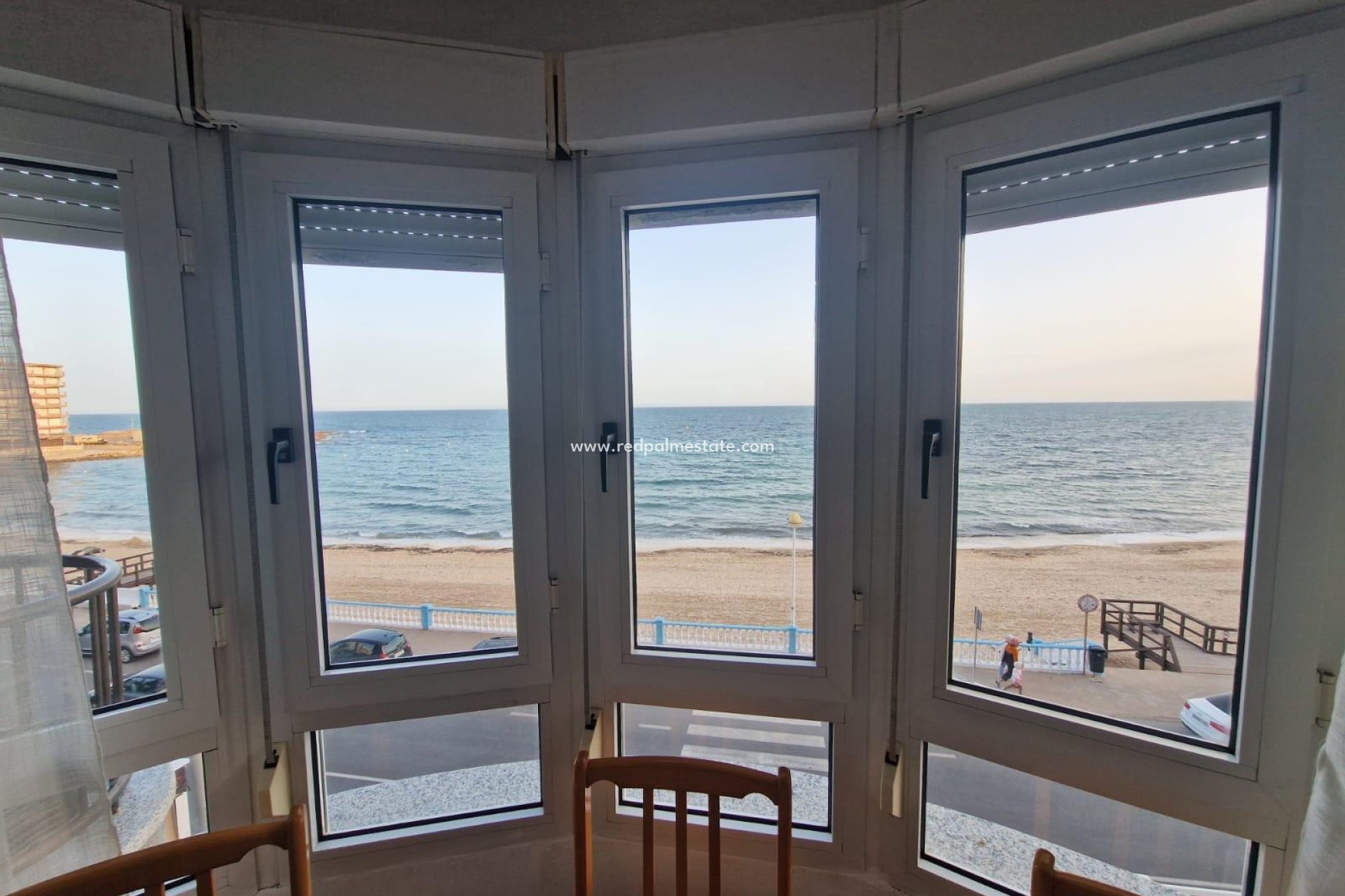 Reventa - Apartamento -
Torrevieja - Playa de los Locos