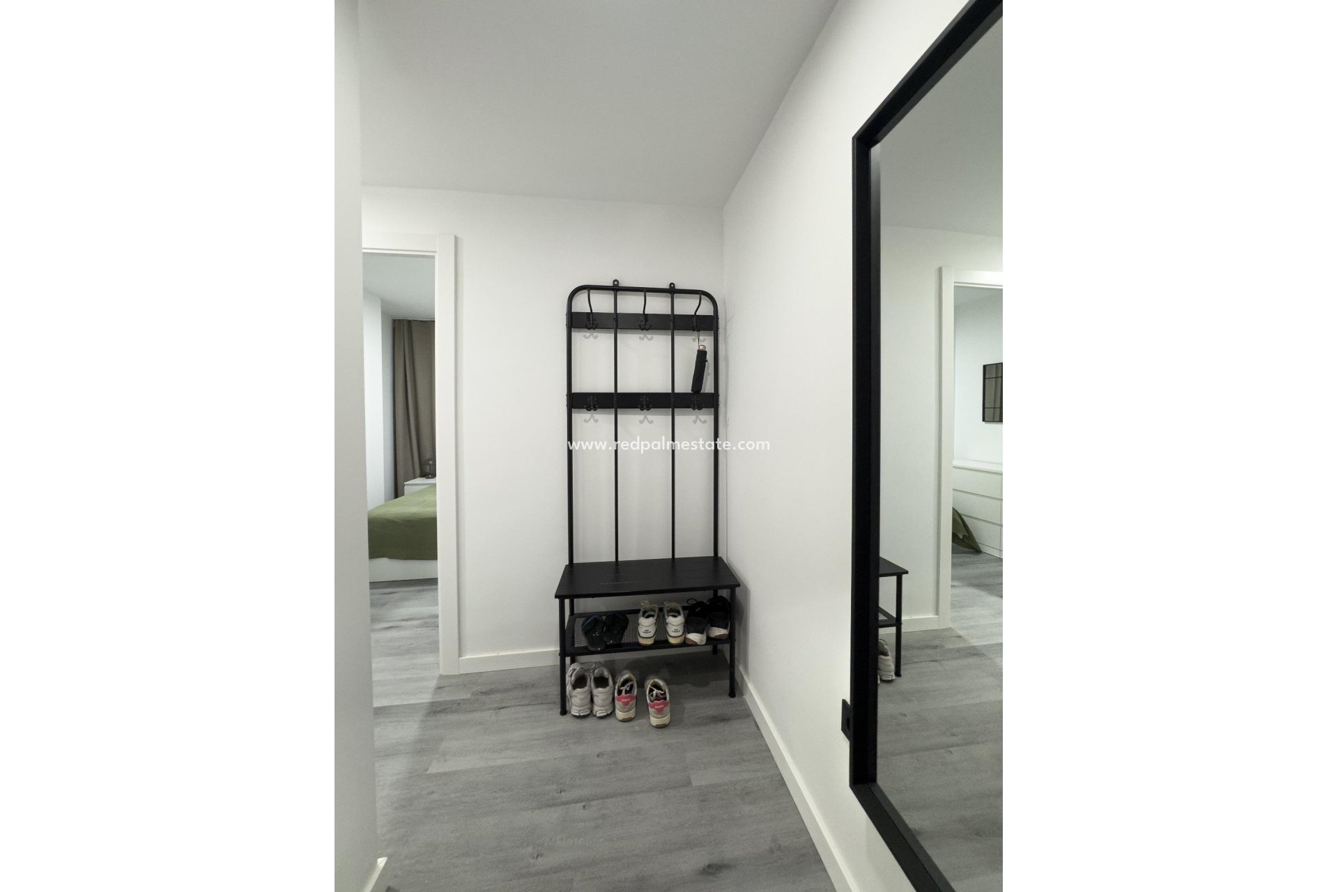 Reventa - Apartamento -
Torrevieja - Playa de los Locos