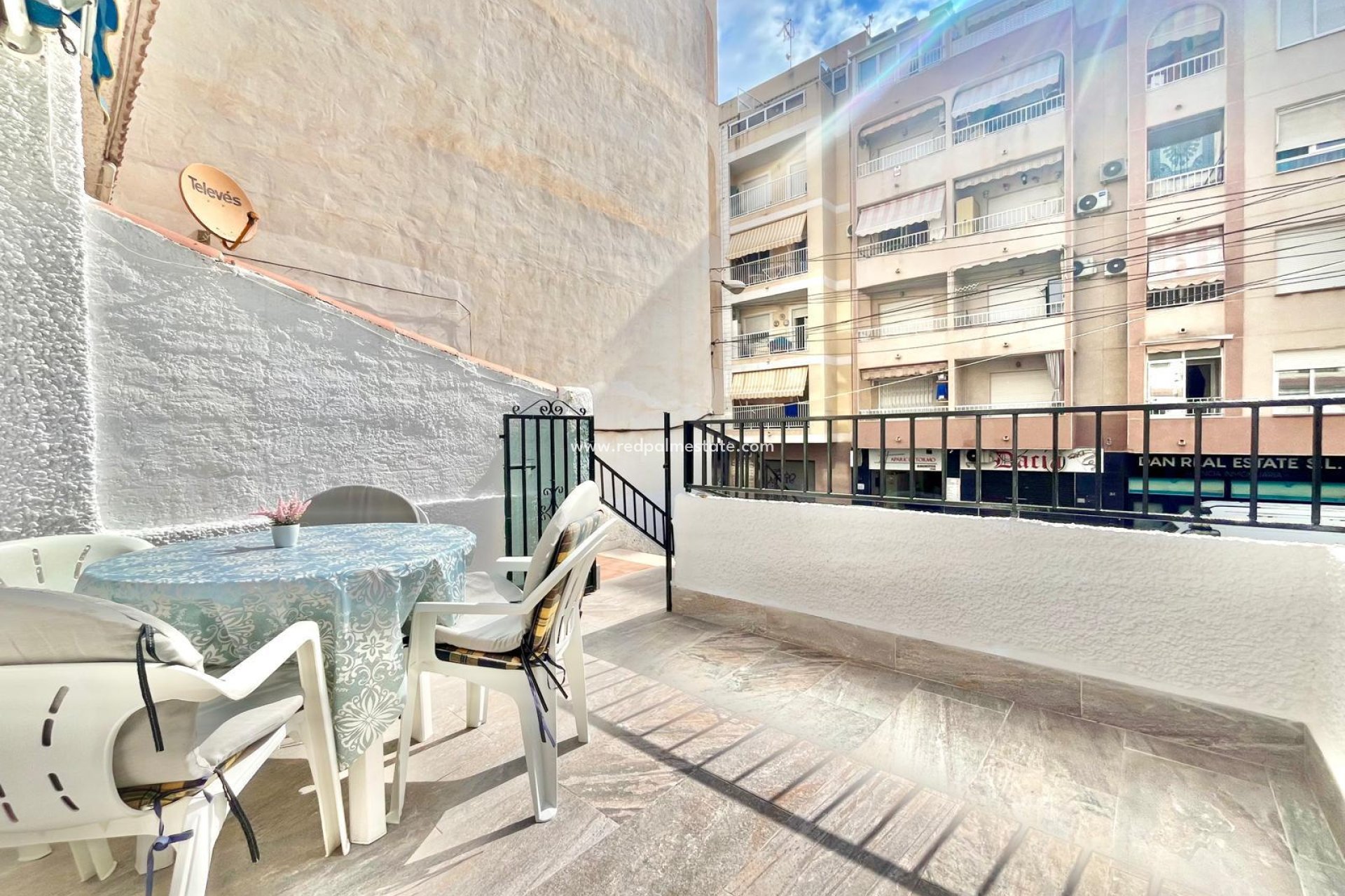Reventa - Apartamento -
Torrevieja - Playa de los Locos