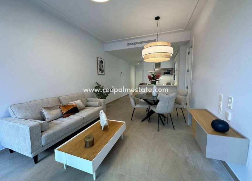 Reventa - Apartamento -
Torrevieja - Playa de los Locos