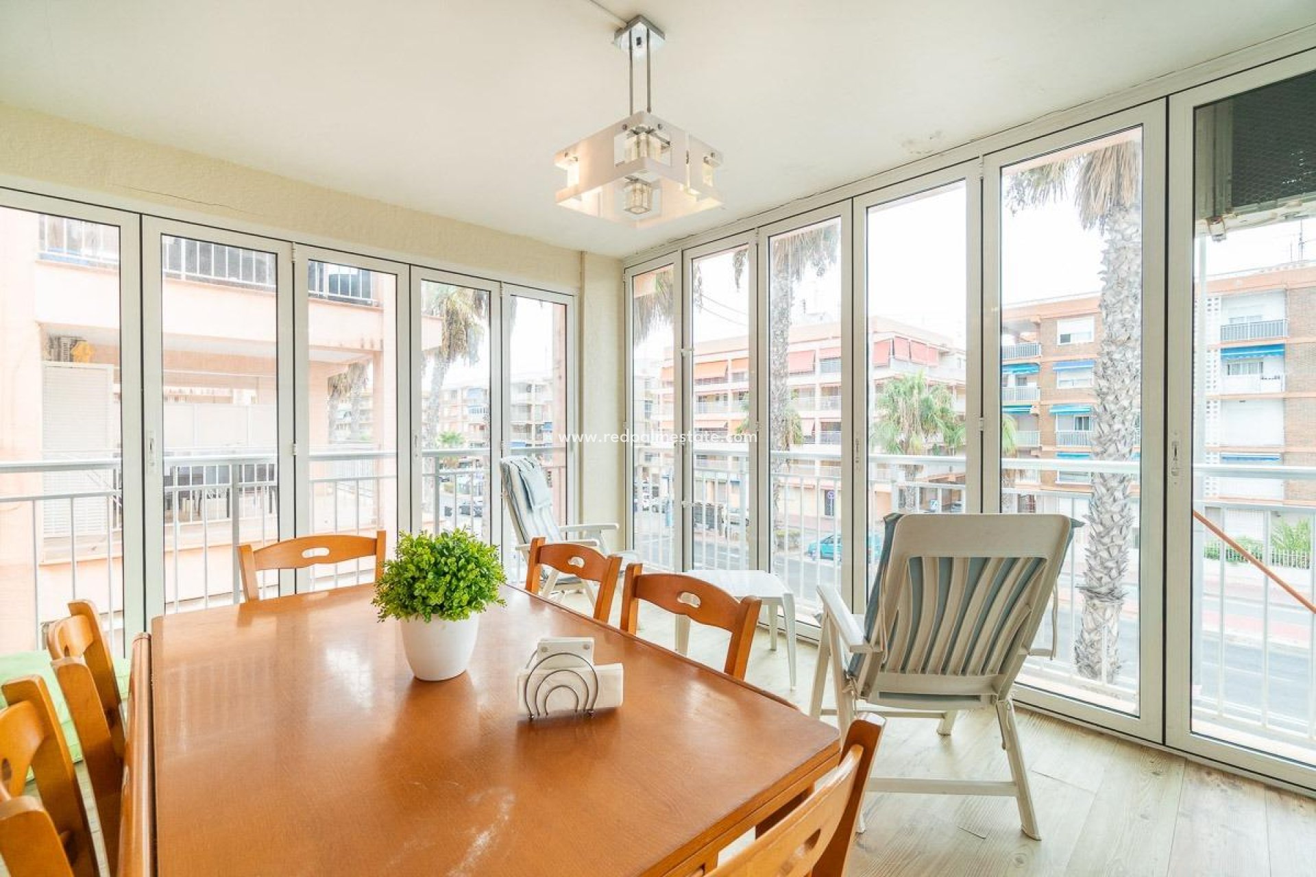 Reventa - Apartamento -
Torrevieja - Playa de los Naufragos