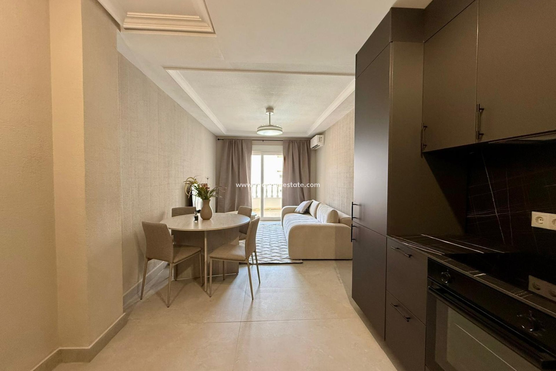 Reventa - Apartamento -
Torrevieja - Playa del Cura