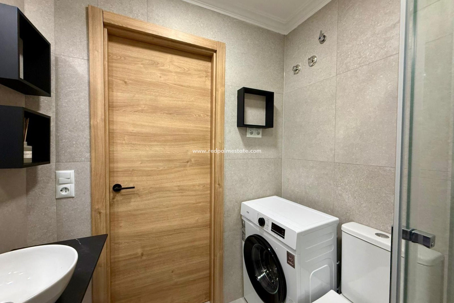 Reventa - Apartamento -
Torrevieja - Playa del Cura