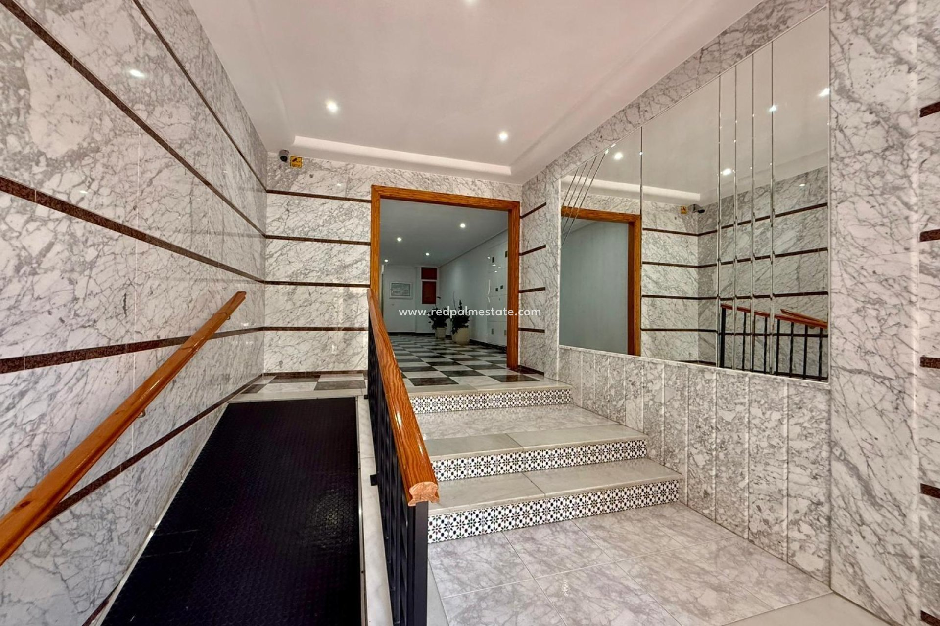 Reventa - Apartamento -
Torrevieja - Playa del Cura