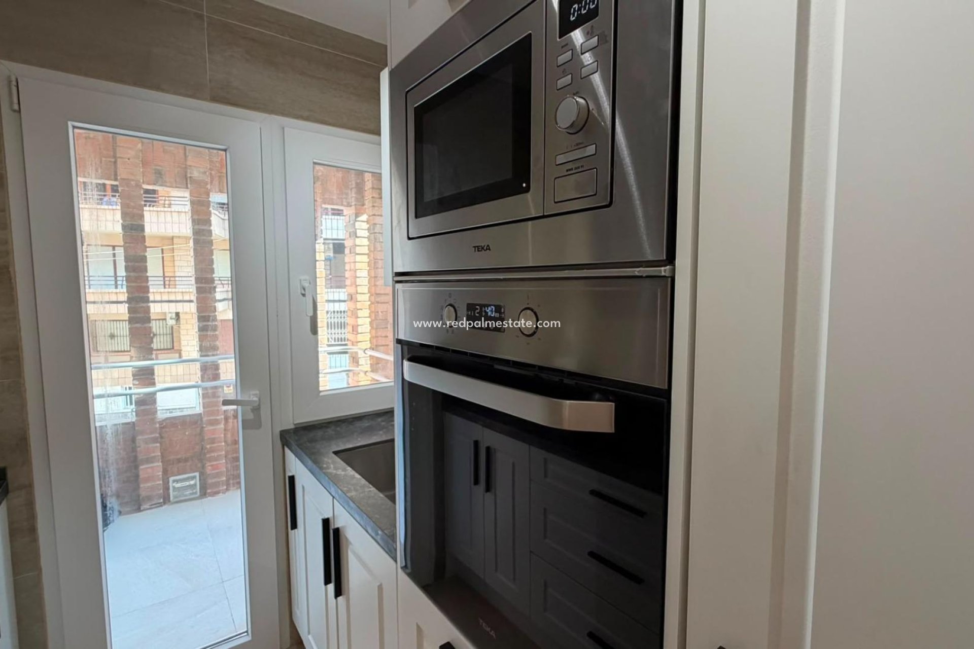 Reventa - Apartamento -
Torrevieja - Playa del Cura