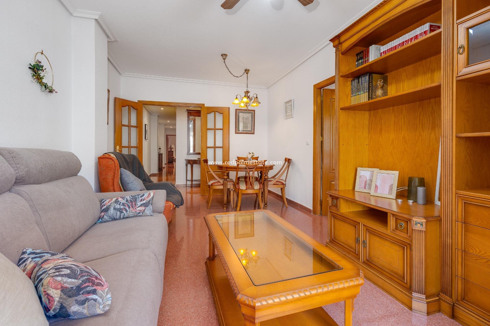 Reventa - Apartamento -
Torrevieja - Playa del Cura