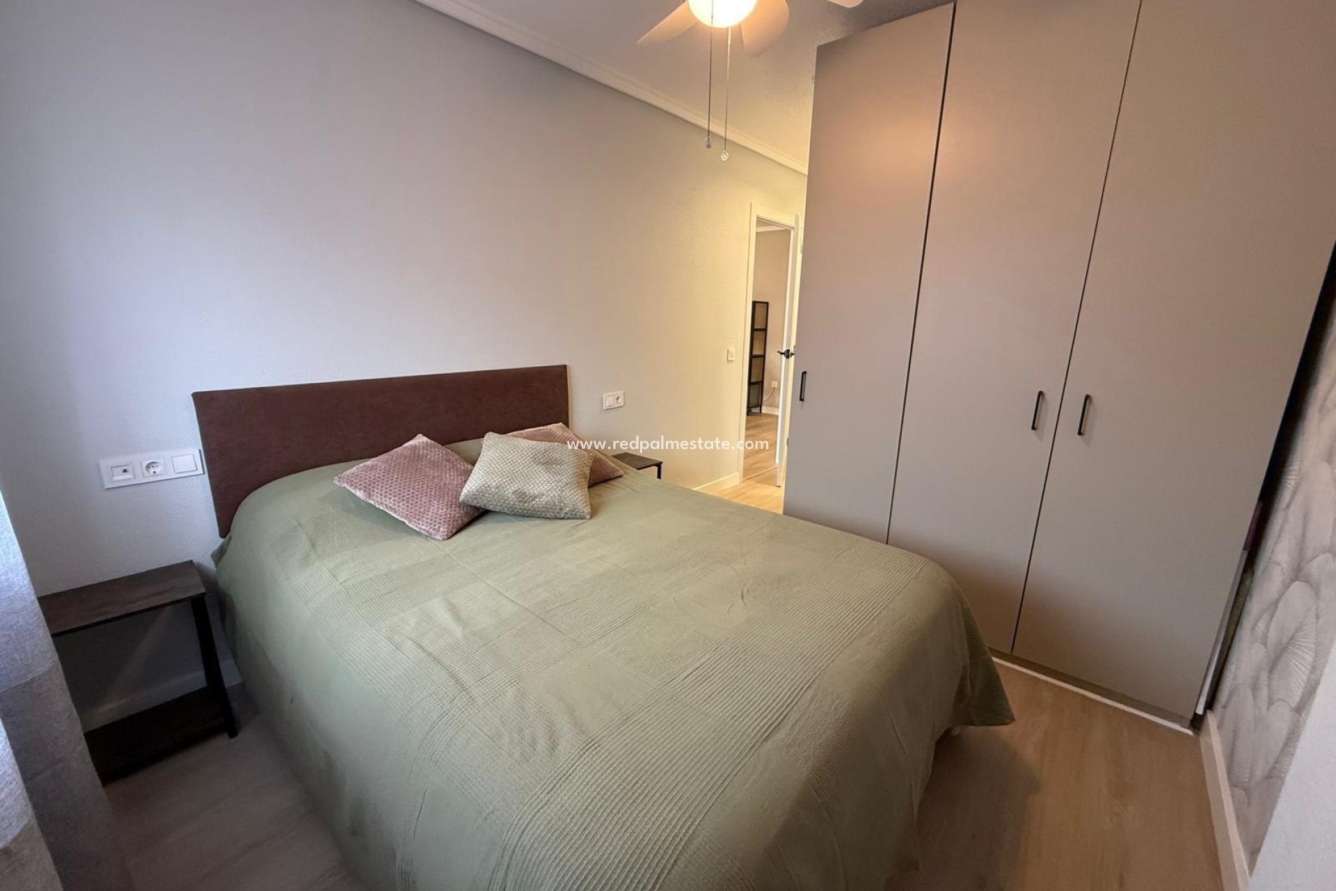 Reventa - Apartamento -
Torrevieja - Playa del Cura