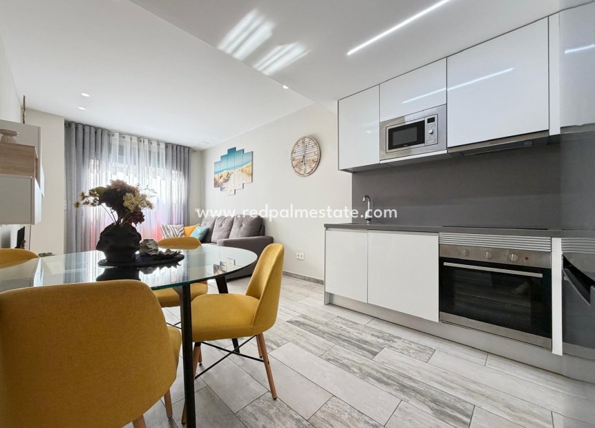 Reventa - Apartamento -
Torrevieja - Playa del Cura