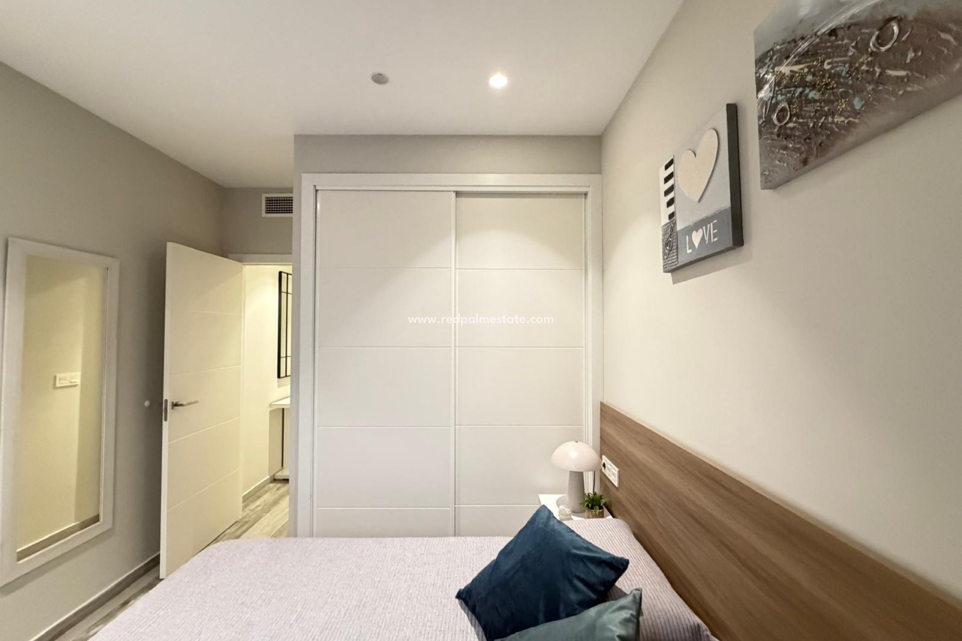 Reventa - Apartamento -
Torrevieja - Playa del Cura