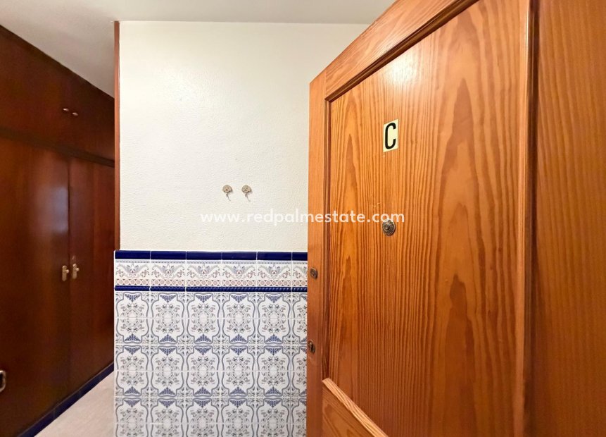 Reventa - Apartamento -
Torrevieja - Playa del Cura
