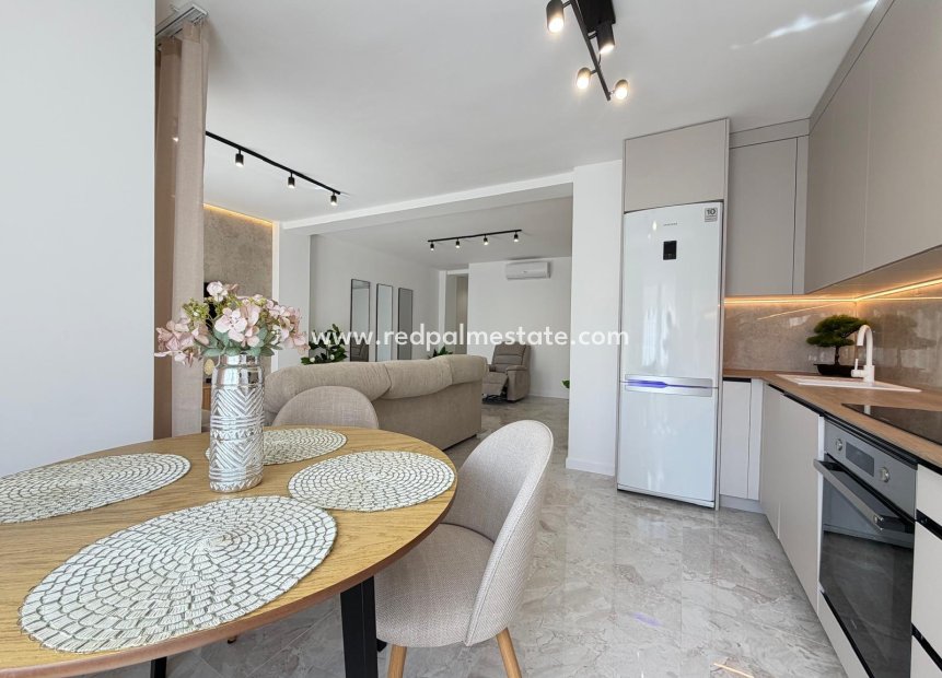Reventa - Apartamento -
Torrevieja - Playa del Cura