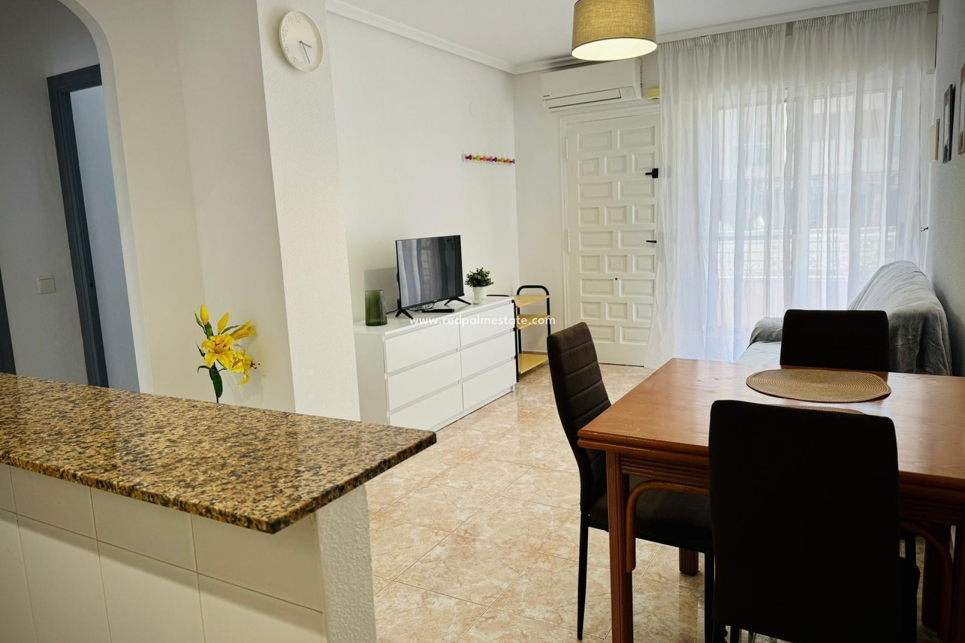 Reventa - Apartamento -
Torrevieja - Playa del Cura