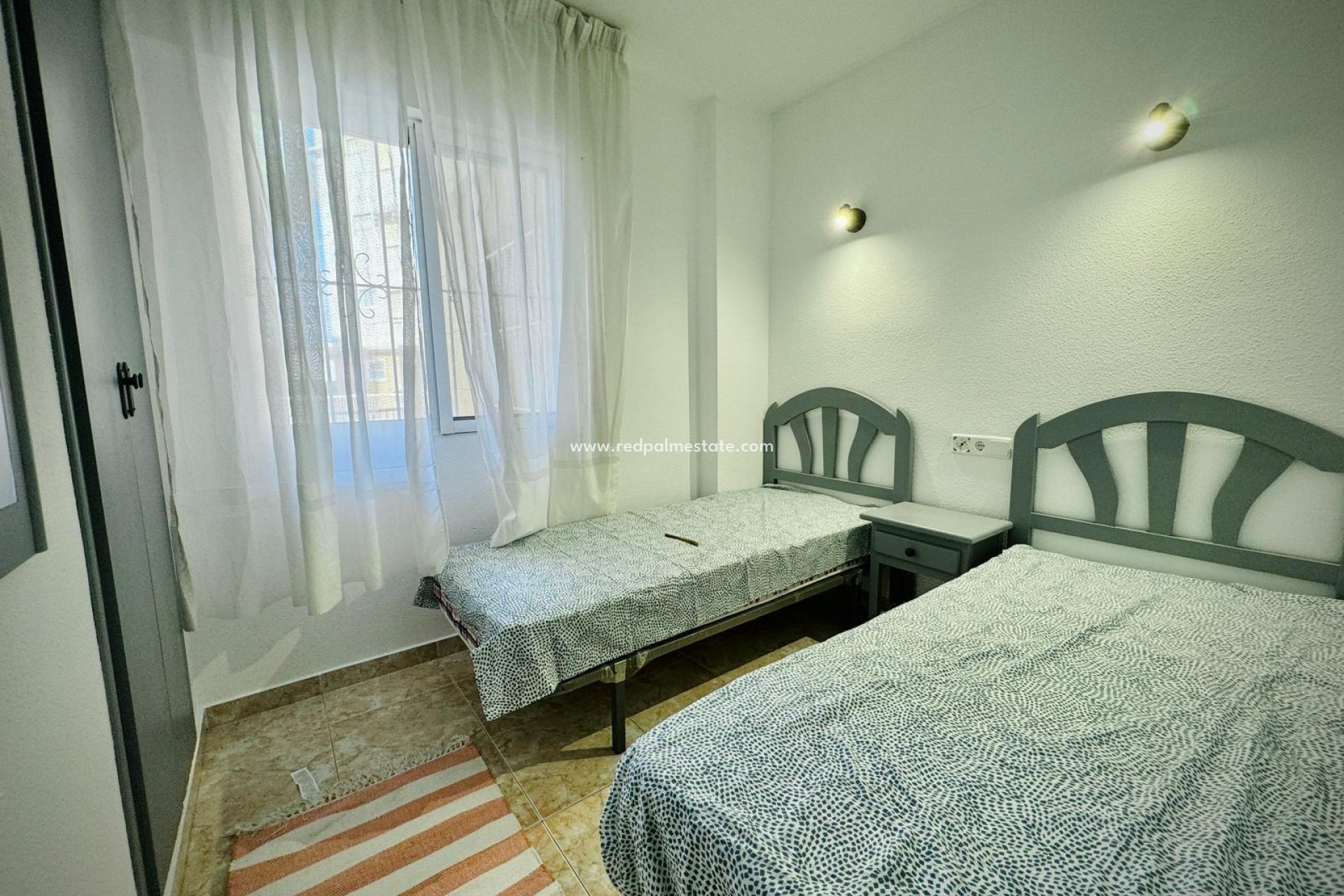 Reventa - Apartamento -
Torrevieja - Playa del Cura