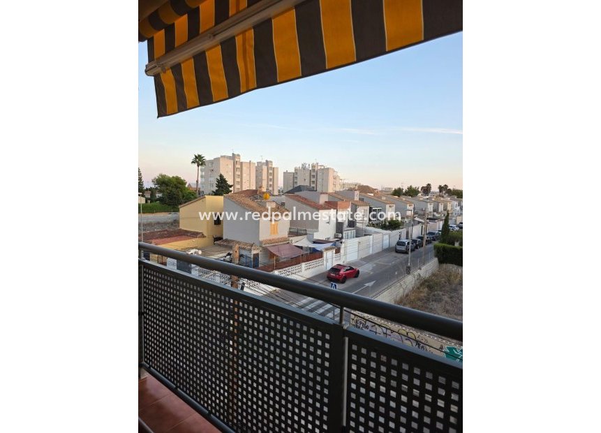 Reventa - Apartamento -
Torrevieja - Playa del Cura
