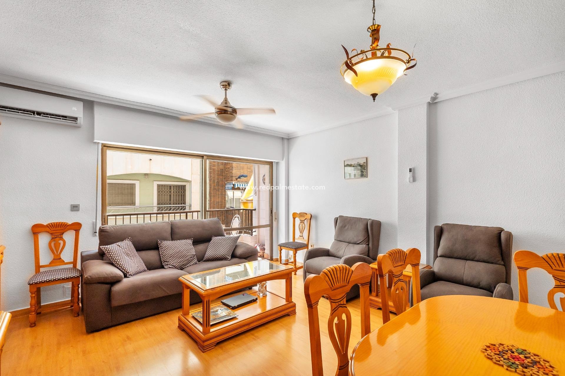 Reventa - Apartamento -
Torrevieja - Playa del Cura