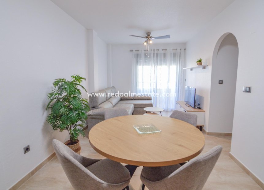 Reventa - Apartamento -
Torrevieja - Playa del Cura