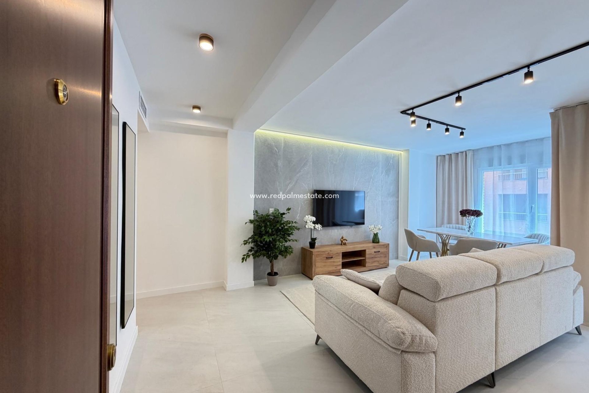 Reventa - Apartamento -
Torrevieja - Playa del Cura