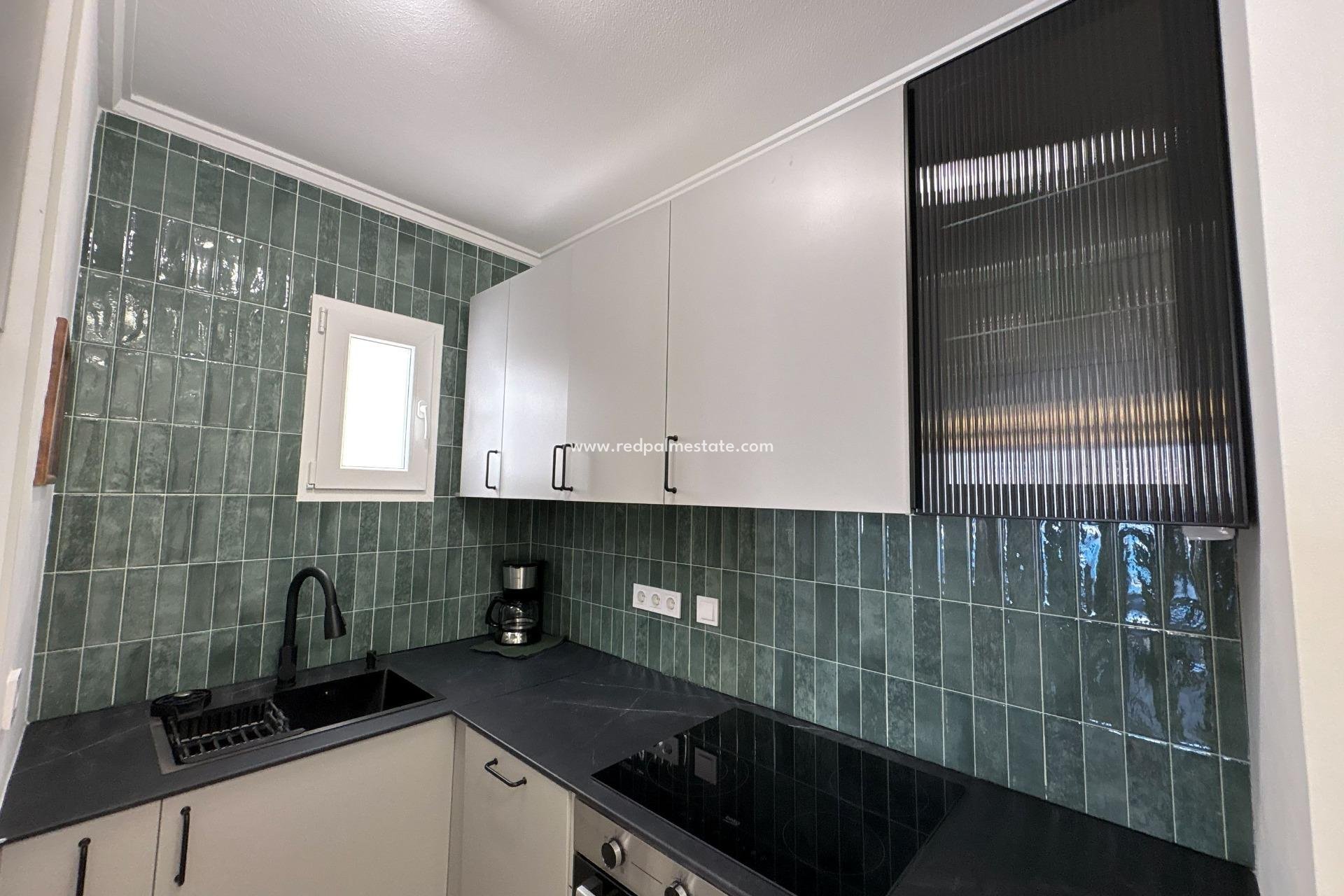 Reventa - Apartamento -
Torrevieja - Playa del Cura