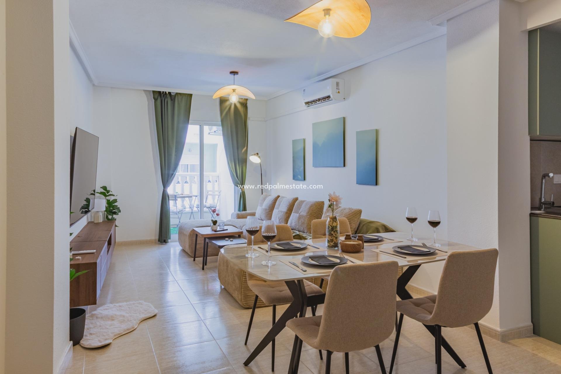 Reventa - Apartamento -
Torrevieja - Playa del Cura