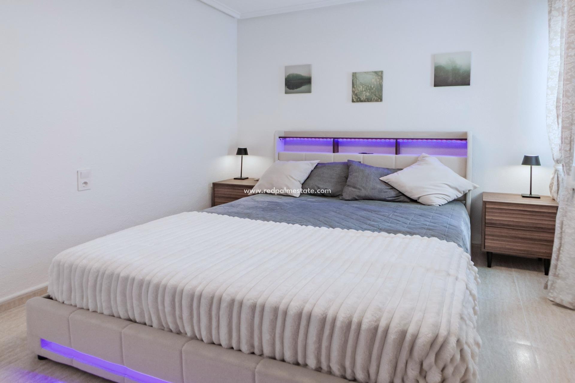 Reventa - Apartamento -
Torrevieja - Playa del Cura