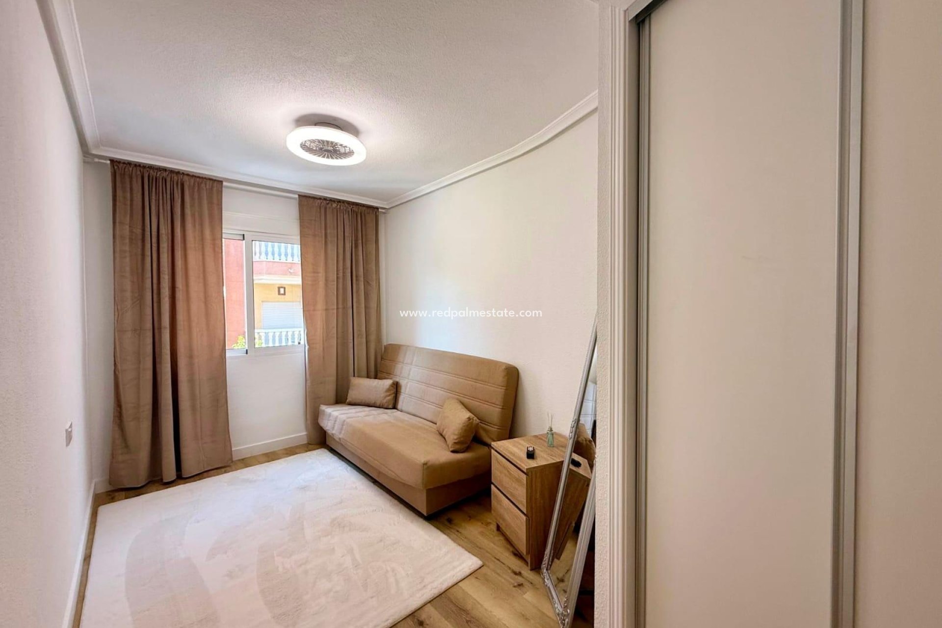 Reventa - Apartamento -
Torrevieja - Playa del Cura