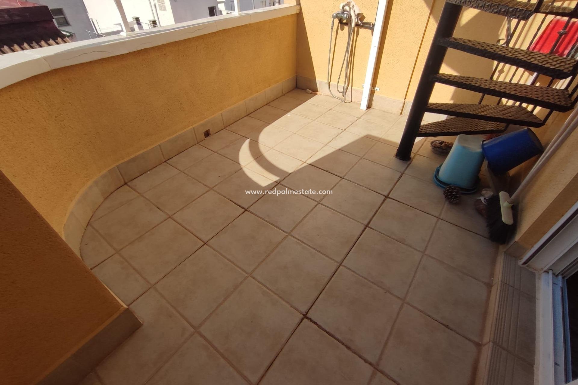 Reventa - Apartamento -
Torrevieja - Playa del Cura