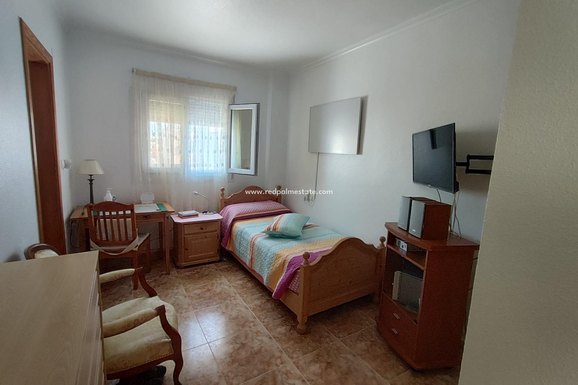 Reventa - Apartamento -
Torrevieja - Playa del Cura