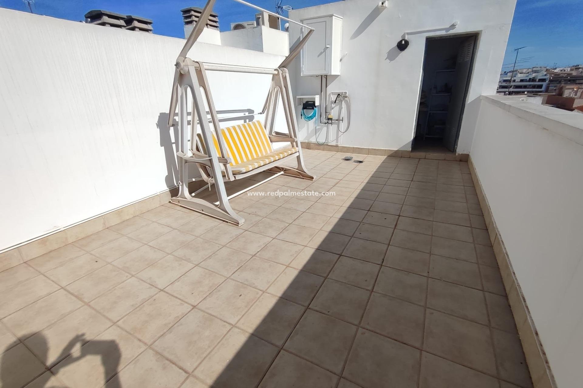 Reventa - Apartamento -
Torrevieja - Playa del Cura