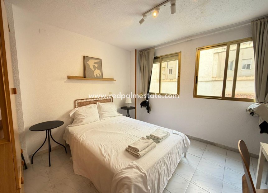 Reventa - Apartamento -
Torrevieja - Playa del Cura