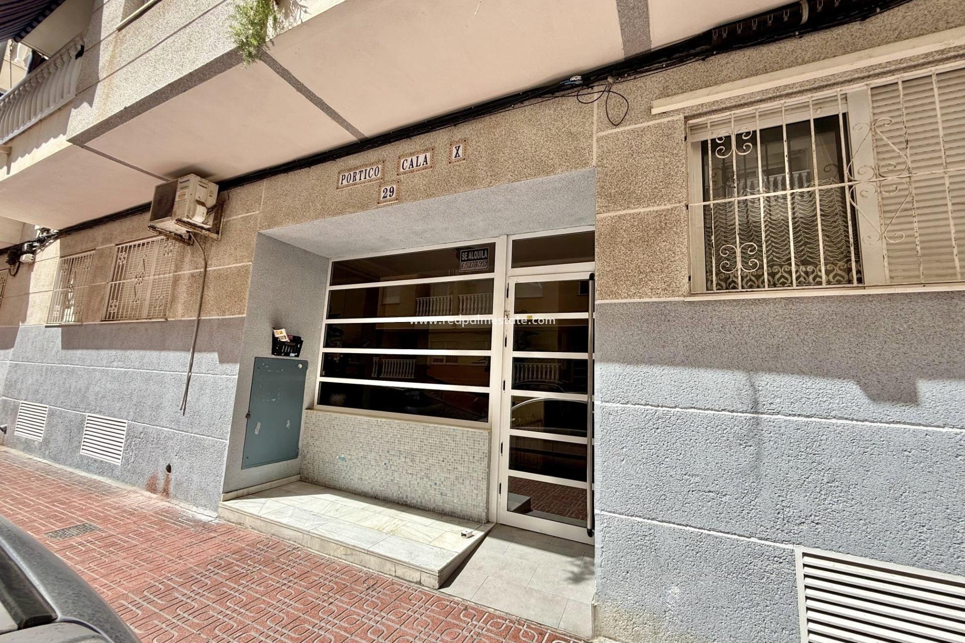 Reventa - Apartamento -
Torrevieja - Playa del Cura