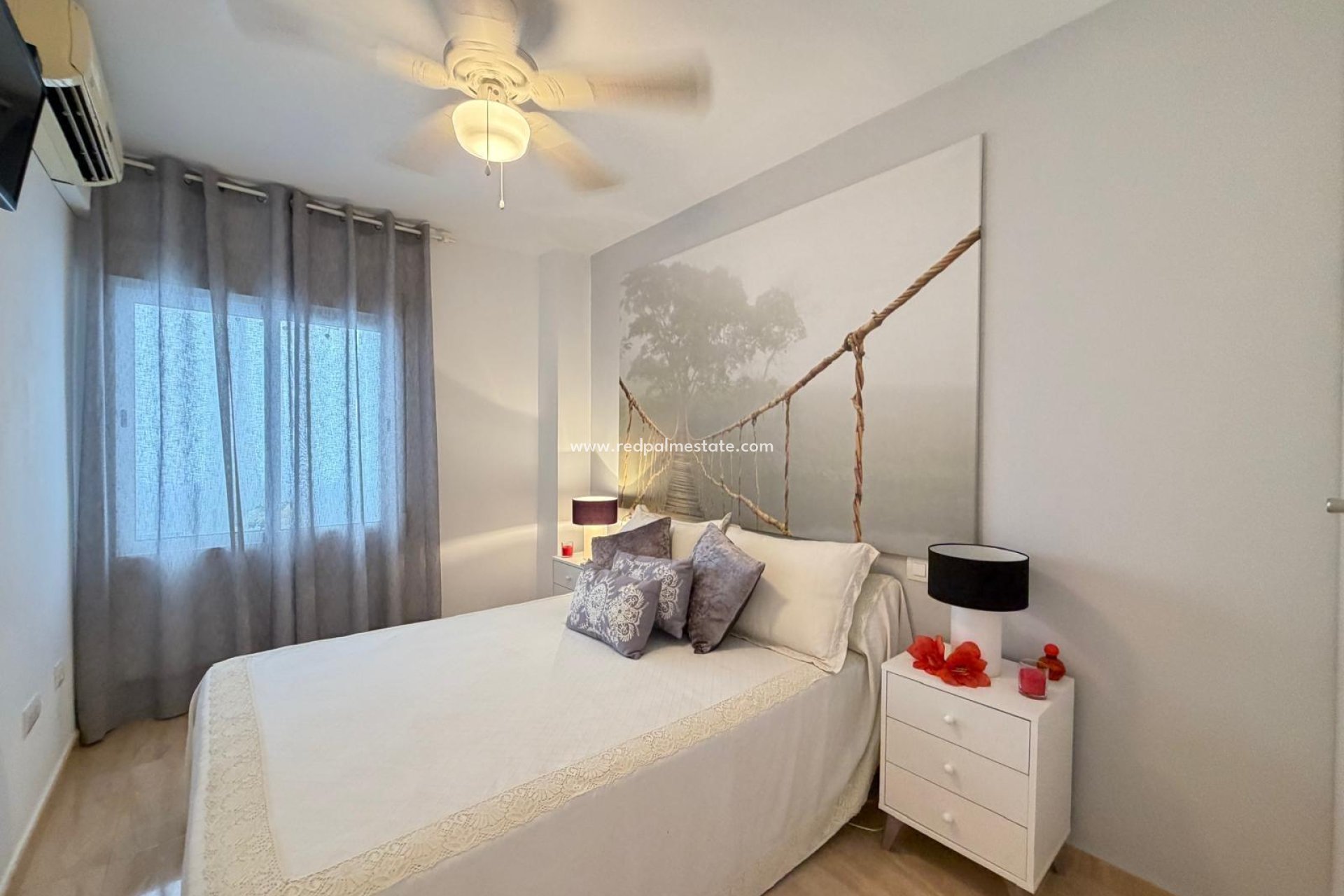 Reventa - Apartamento -
Torrevieja - Playa del Cura