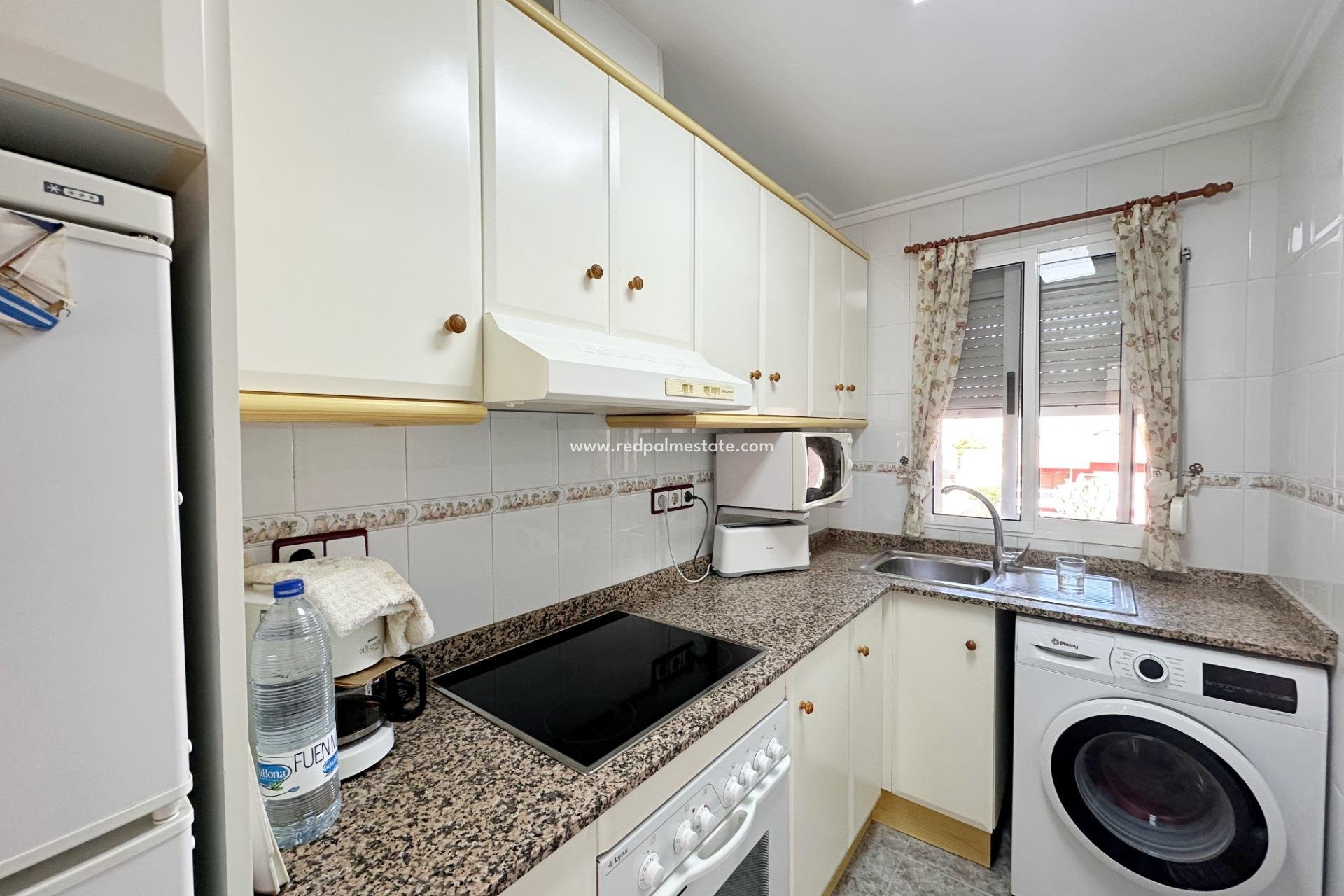 Reventa - Apartamento -
Torrevieja - Playa del Cura