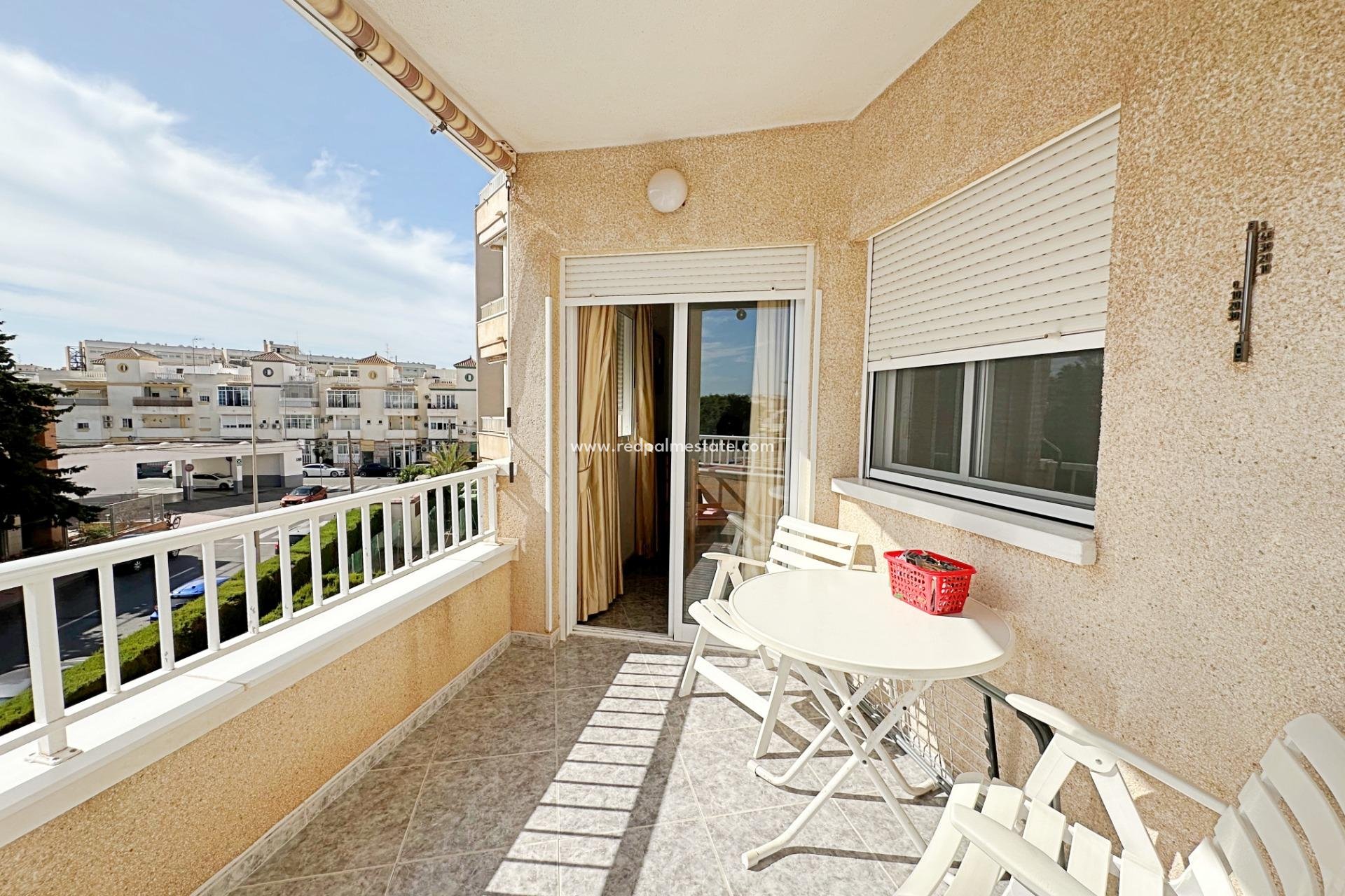 Reventa - Apartamento -
Torrevieja - Playa del Cura