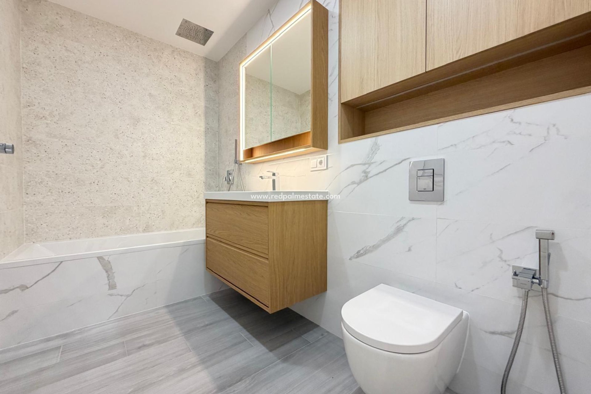 Reventa - Apartamento -
Torrevieja - Playa del Cura
