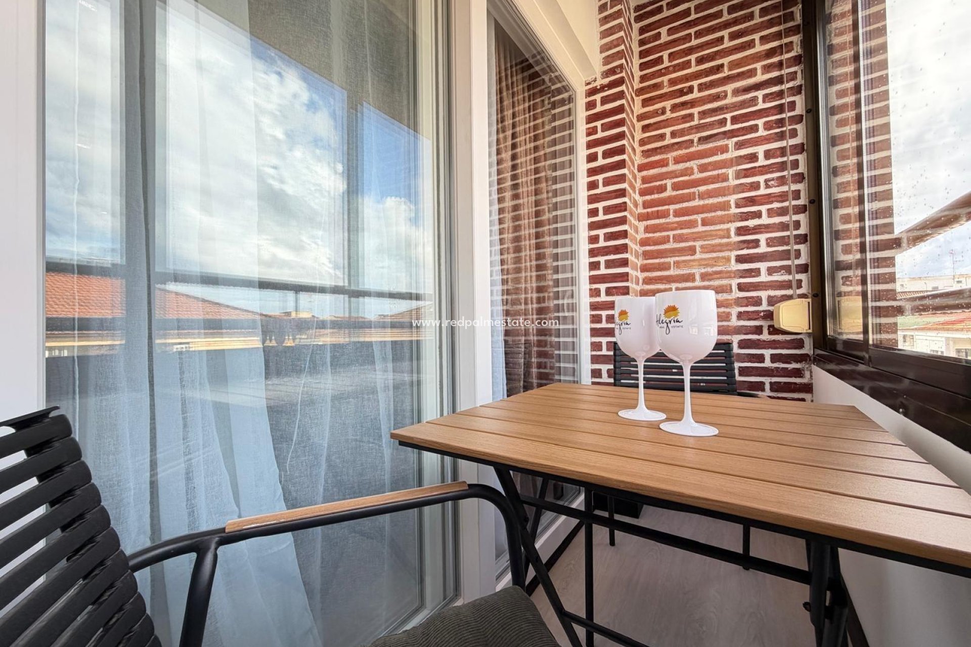 Reventa - Apartamento -
Torrevieja - Playa del Cura