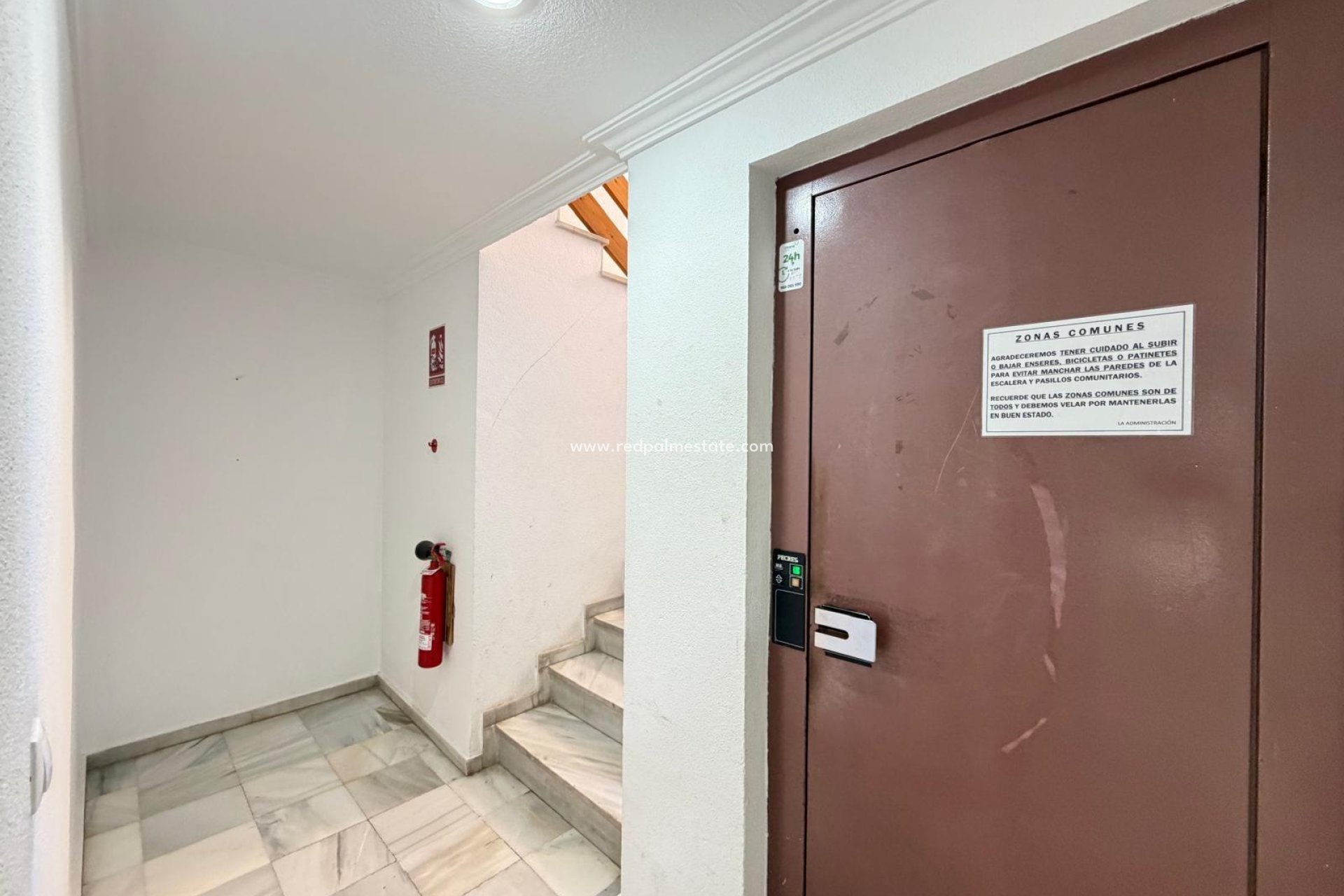 Reventa - Apartamento -
Torrevieja - Playa del Cura