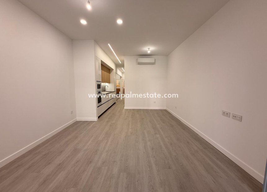 Reventa - Apartamento -
Torrevieja - Playa del Cura