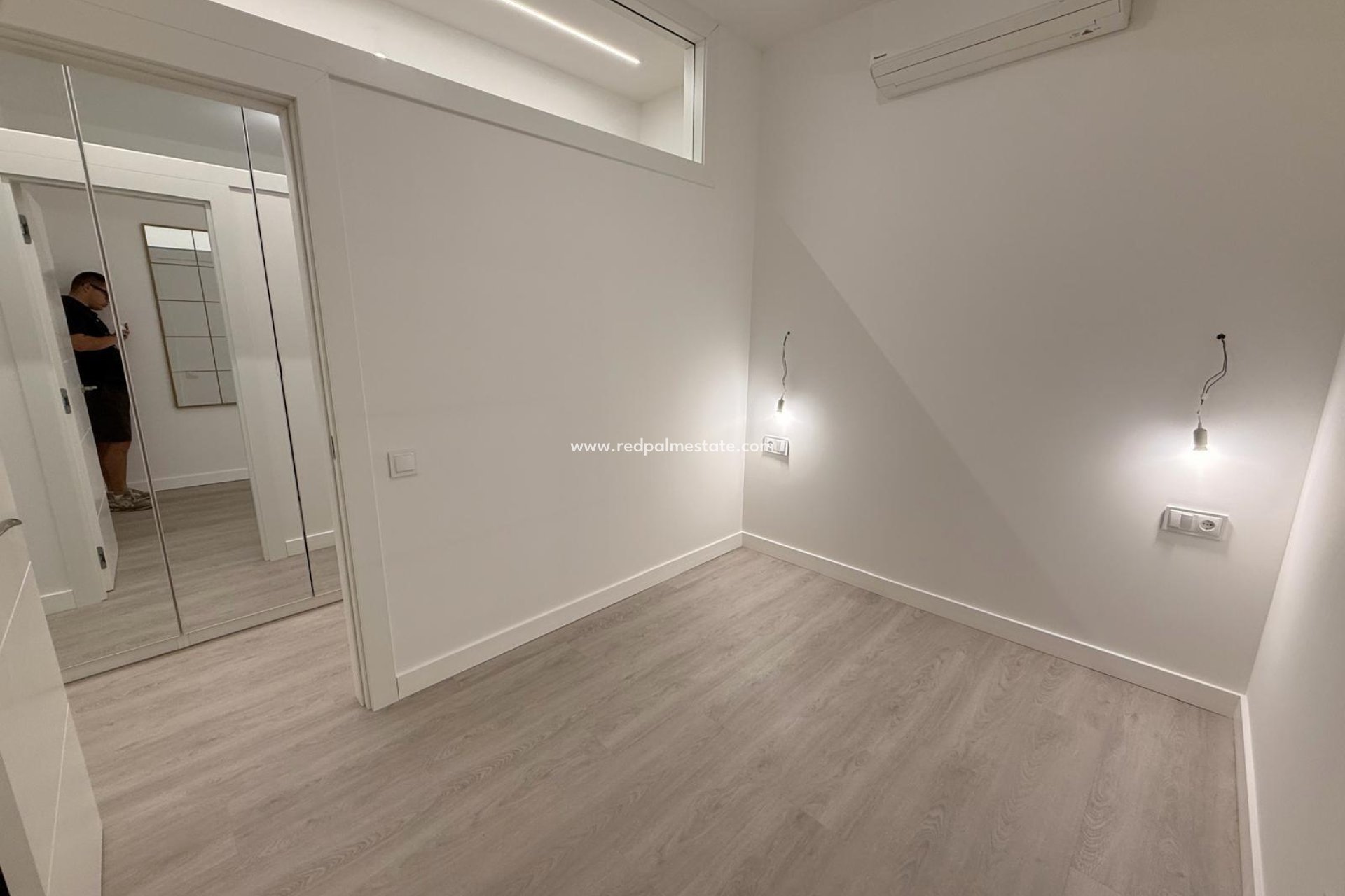 Reventa - Apartamento -
Torrevieja - Playa del Cura