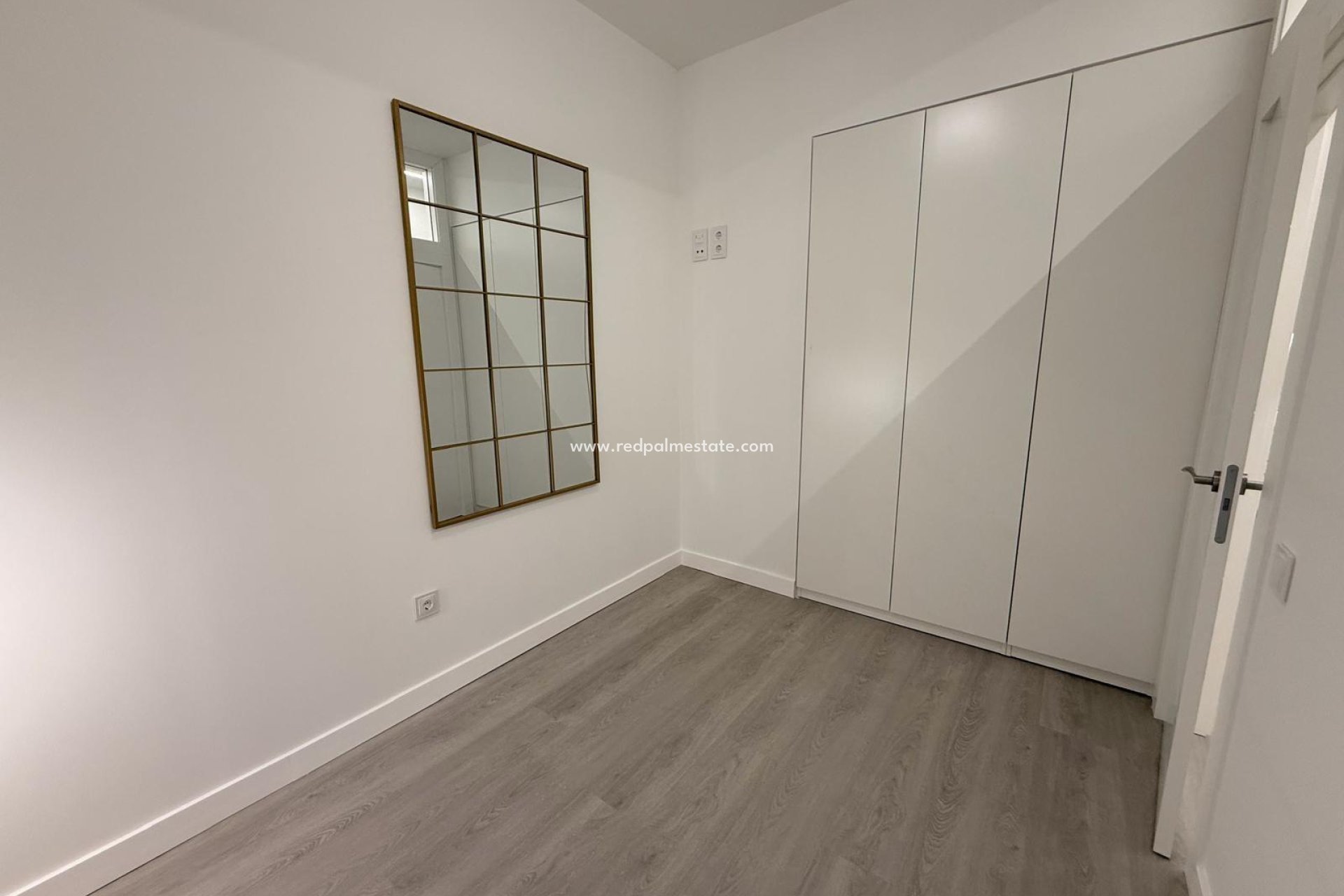 Reventa - Apartamento -
Torrevieja - Playa del Cura