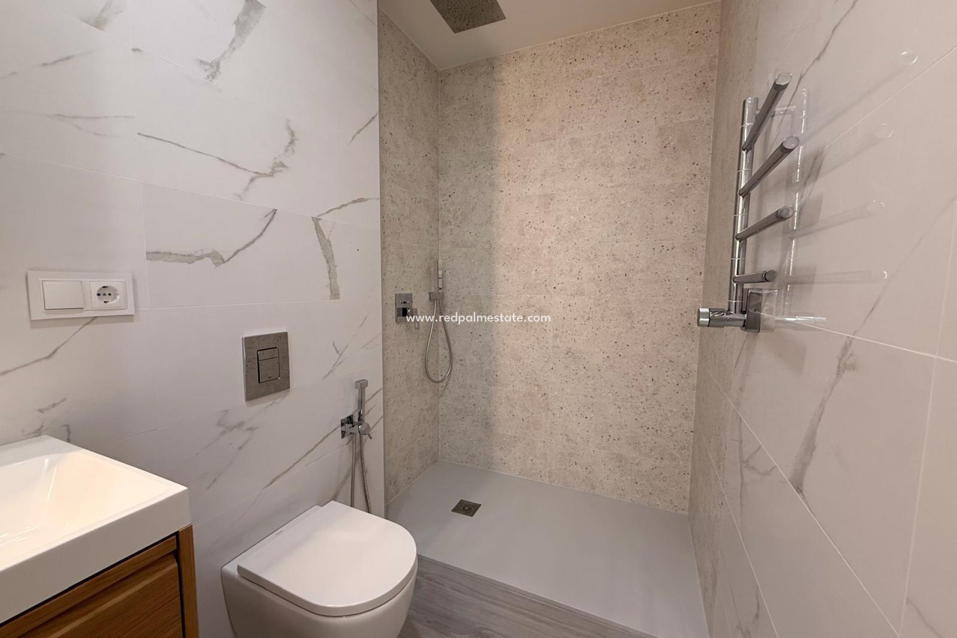 Reventa - Apartamento -
Torrevieja - Playa del Cura