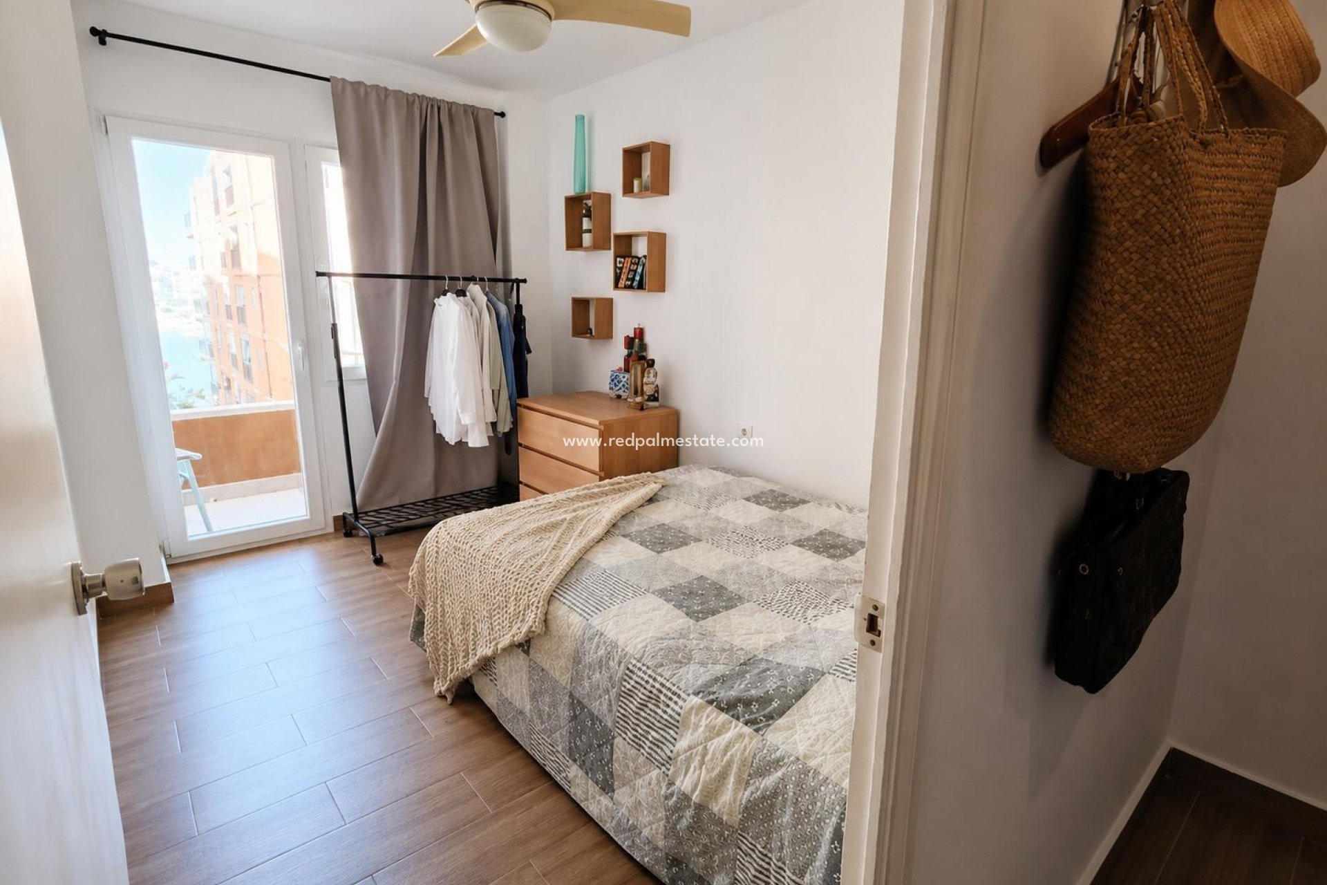Reventa - Apartamento -
Torrevieja - Playa del Cura