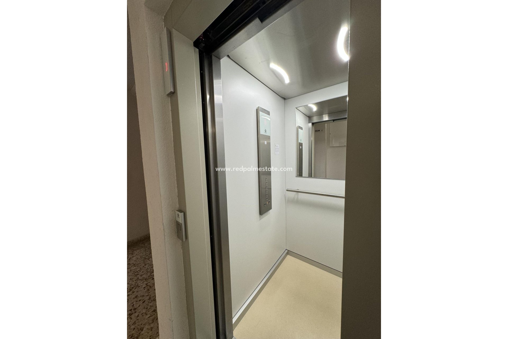 Reventa - Apartamento -
Torrevieja - Playa del Cura