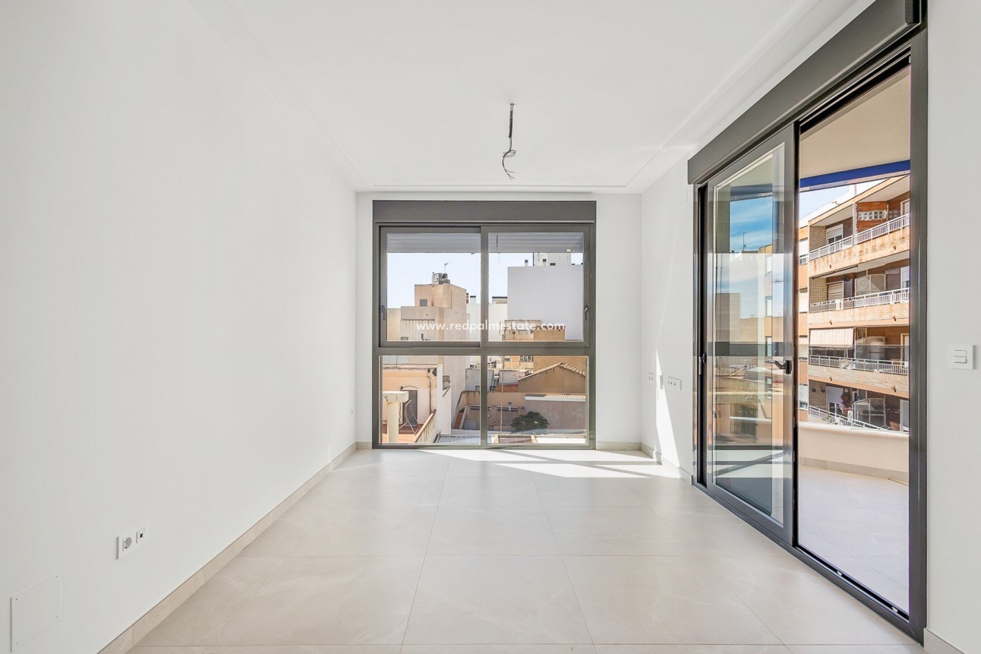 Reventa - Apartamento -
Torrevieja - Playa del Cura