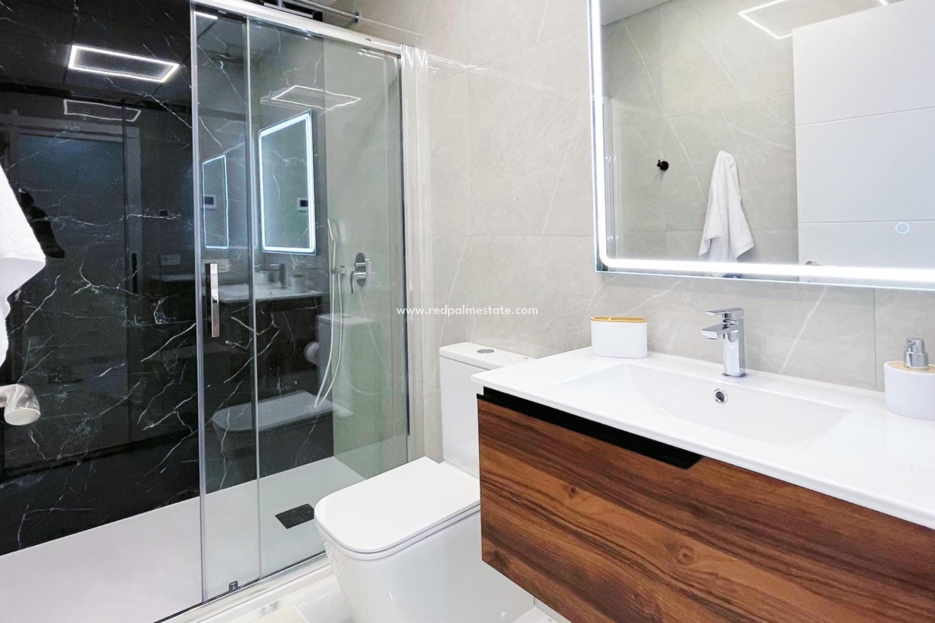 Reventa - Apartamento -
Torrevieja - Playa del Cura