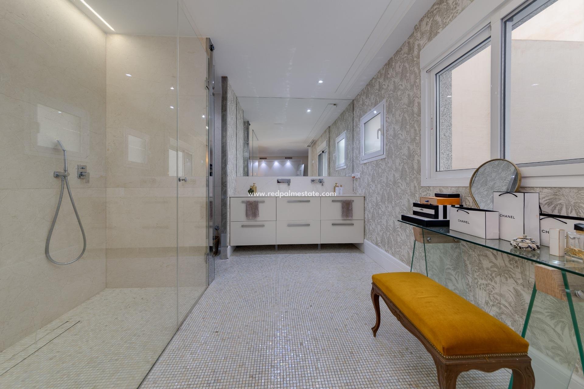 Reventa - Apartamento -
Torrevieja - Playa del Cura