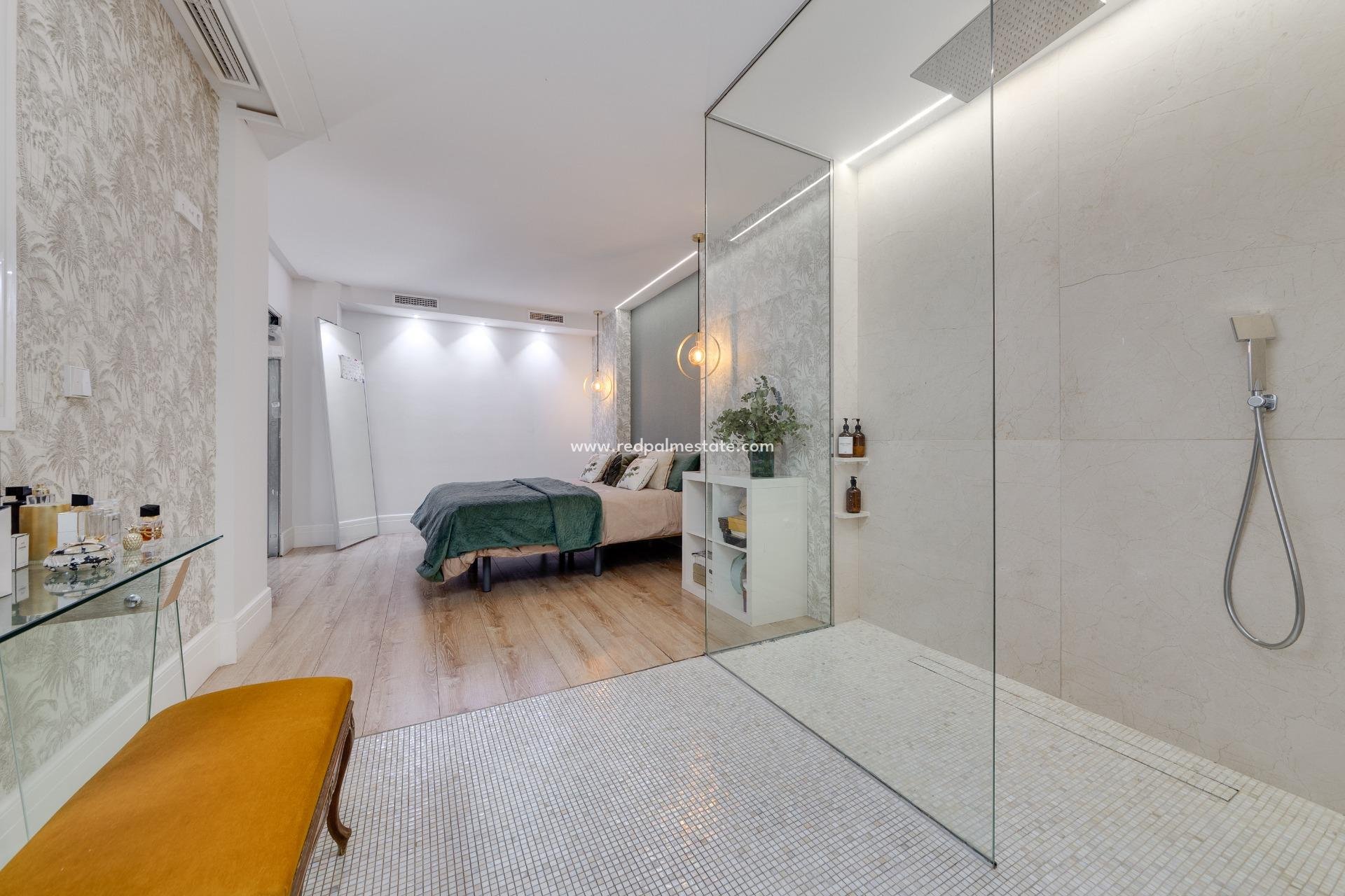 Reventa - Apartamento -
Torrevieja - Playa del Cura