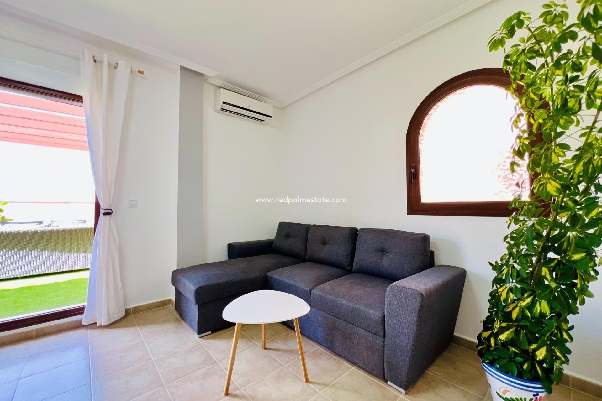 Reventa - Apartamento -
Torrevieja - Playa del cura
