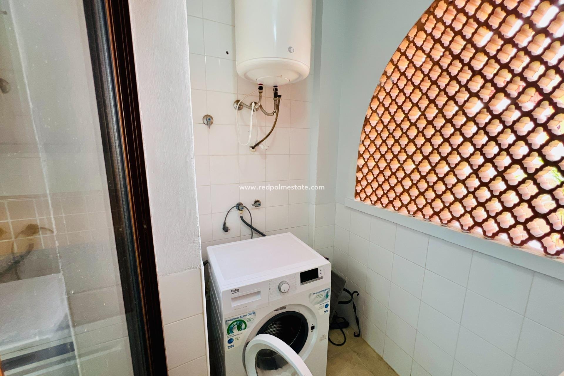 Reventa - Apartamento -
Torrevieja - Playa del cura