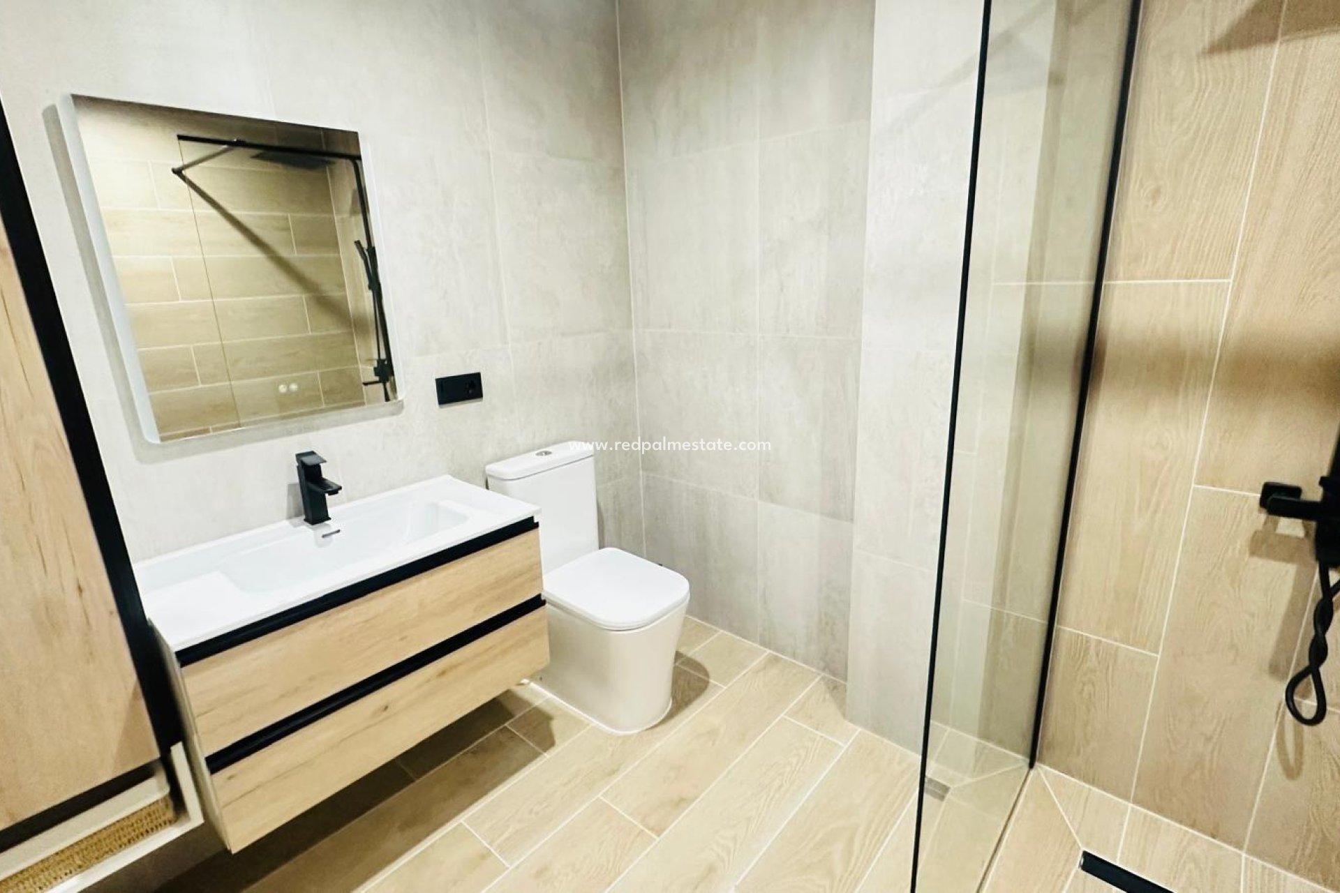 Reventa - Apartamento -
Torrevieja - Playa del Cura