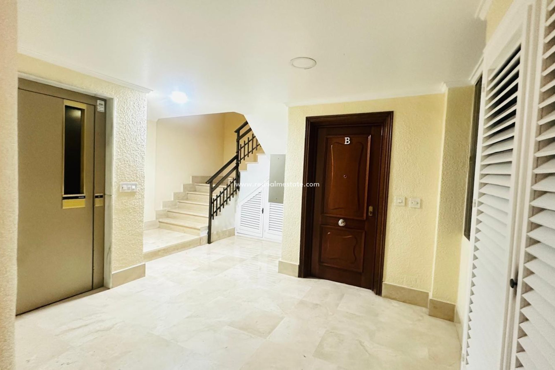 Reventa - Apartamento -
Torrevieja - Playa del Cura